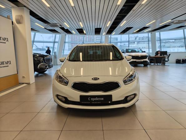 Kia Ceed II с пробегом 2014 года, цена 899 000 рублей, 257612 км, хэтчбек, Автокод Объявления