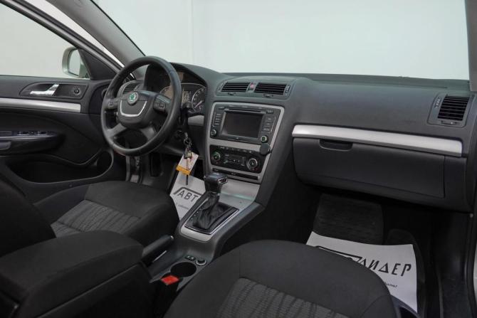 Skoda Octavia II (A5) Рестайлинг с пробегом 2011 года, цена 519 000 рублей, 155455 км, лифтбек, Автокод Объявления