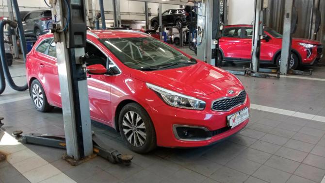 Kia Ceed II Рестайлинг с пробегом 2017 года, цена 1 539 000 рублей, 87336 км, хэтчбек, Автокод Объявления