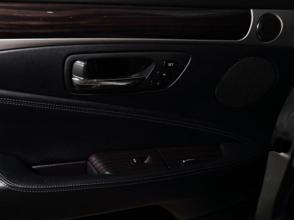Lexus LS IV Рестайлинг 2 с пробегом 2013 года, цена 2 328 000 рублей, 232011 км, седан, Автокод Объявления