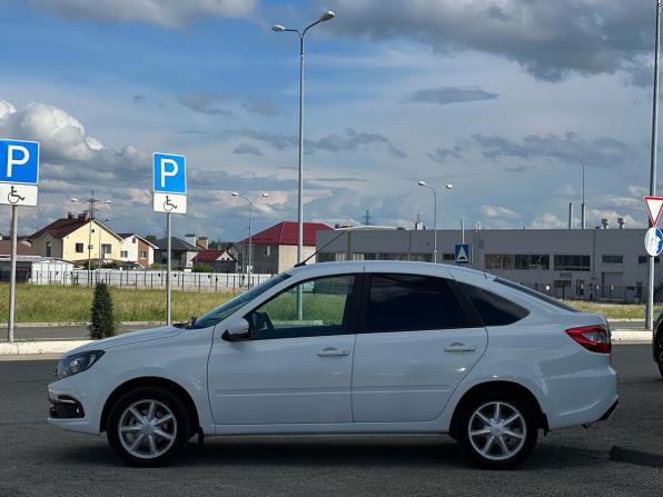 Lada (ВАЗ) Granta I Рестайлинг с пробегом 2023 года, цена 829 000 рублей, 40384 км, лифтбек, Автокод Объявления