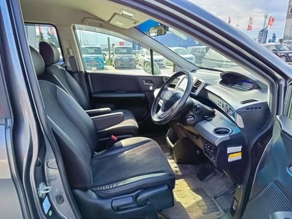 Honda Freed I Рестайлинг с пробегом 2012 года, цена 1 113 000 рублей, 168449 км, компактвэн, Автокод Объявления