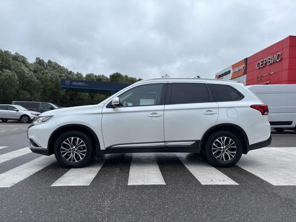 Mitsubishi Outlander III Рестайлинг 2 с пробегом 2017 года, цена 1 855 000 рублей, 174508 км, внедорожник, Автокод Объявления
