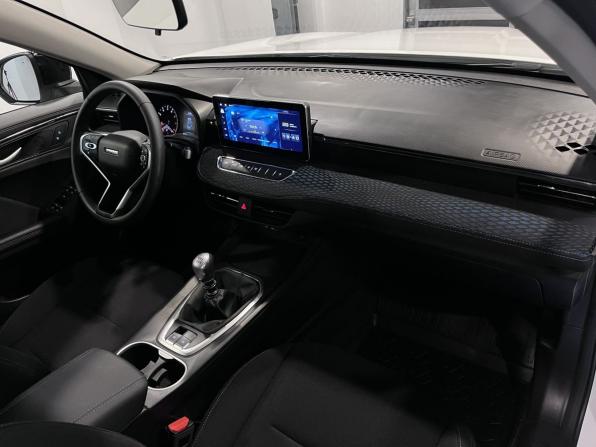 Haval Jolion I Рестайлинг с пробегом 2024 года, цена 2 060 000 рублей, 30340 км, внедорожник, Автокод Объявления