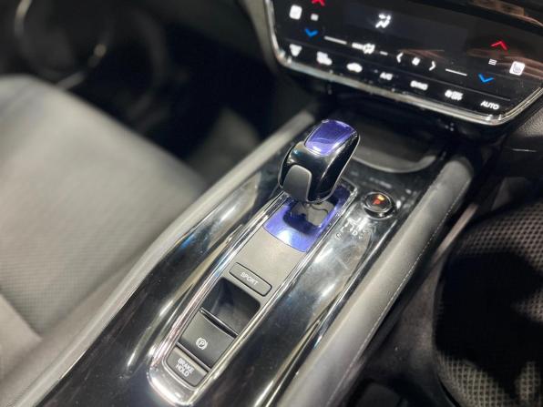 Honda Vezel I с пробегом 2016 года, цена 1 450 000 рублей, 188000 км, внедорожник, Автокод Объявления