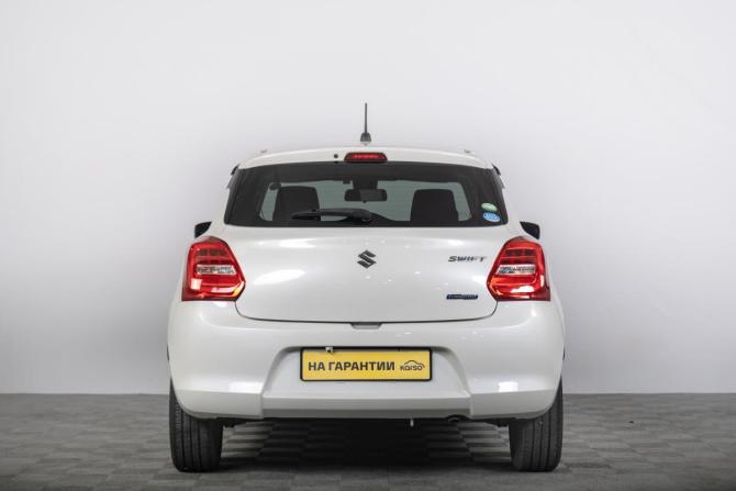 Suzuki Swift V с пробегом 2020 года, цена 1 229 000 рублей, 32000 км, хэтчбек, Автокод Объявления
