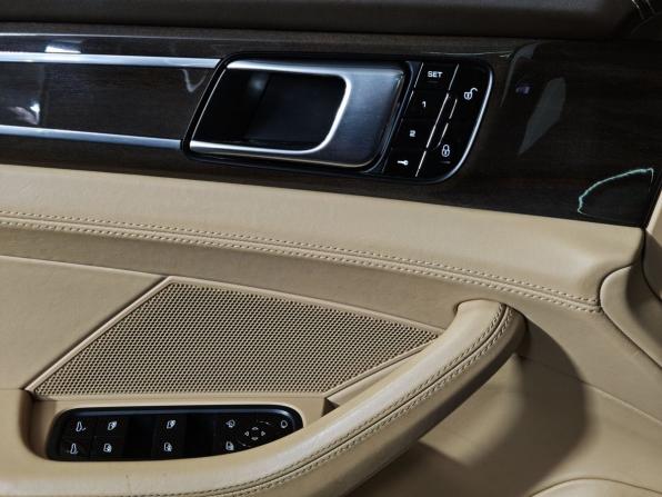 Porsche Panamera II с пробегом 2017 года, цена 4 995 000 рублей, 124511 км, лифтбек, Автокод Объявления