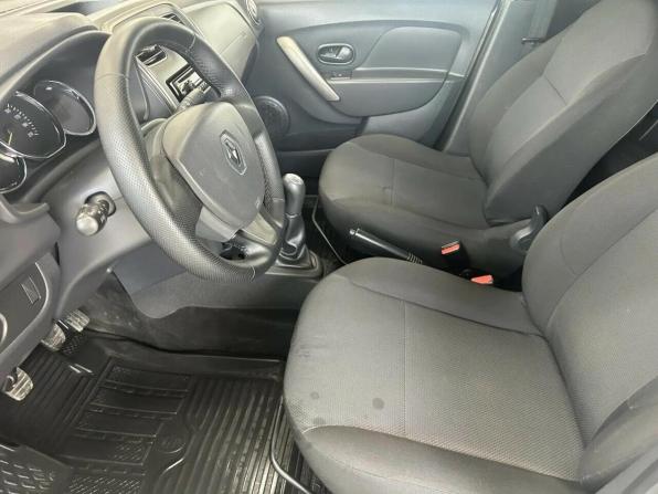 Renault Logan II с пробегом 2015 года, цена 657 200 рублей, 127346 км, седан, Автокод Объявления