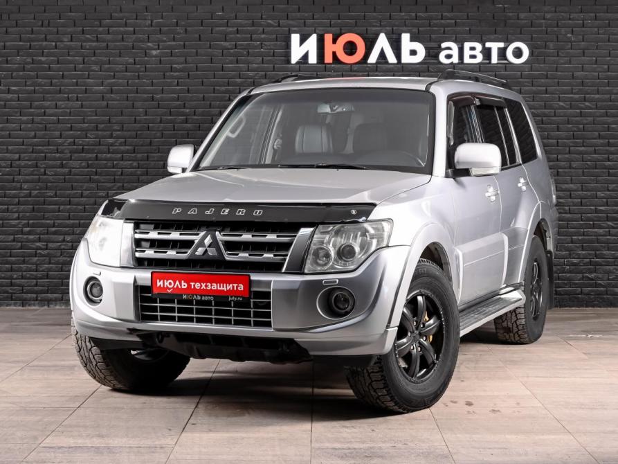 Mitsubishi Pajero IV Рестайлинг 1 Екатеринбург  - изображение 1