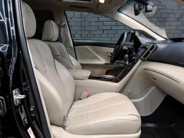 Toyota Venza I Рестайлинг с пробегом 2013 года, цена 2 085 000 рублей, 328409 км, внедорожник, Автокод Объявления