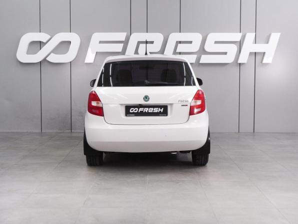 Skoda Fabia II Рестайлинг с пробегом 2012 года, цена 899 000 рублей, 120304 км, хэтчбек, Автокод Объявления