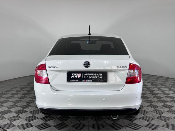 Skoda Rapid I с пробегом 2016 года, цена 985 000 рублей, 171600 км, лифтбек, Автокод Объявления