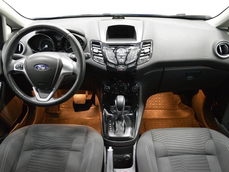 Ford Fiesta Mk6 Рестайлинг Санкт-Петербург  - изображение 14