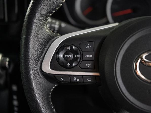 Toyota Roomy I Рестайлинг с пробегом 2022 года, цена 1 200 000 рублей, 47230 км, микровэн, Автокод Объявления