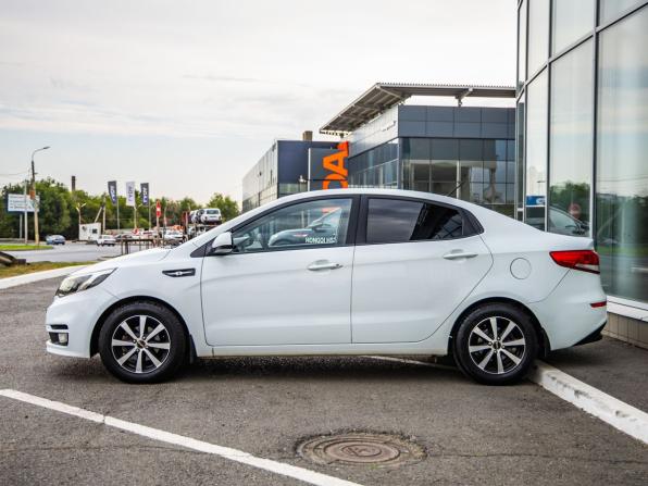 Kia Rio III Рестайлинг с пробегом 2016 года, цена 998 000 рублей, 80348 км, седан, Автокод Объявления