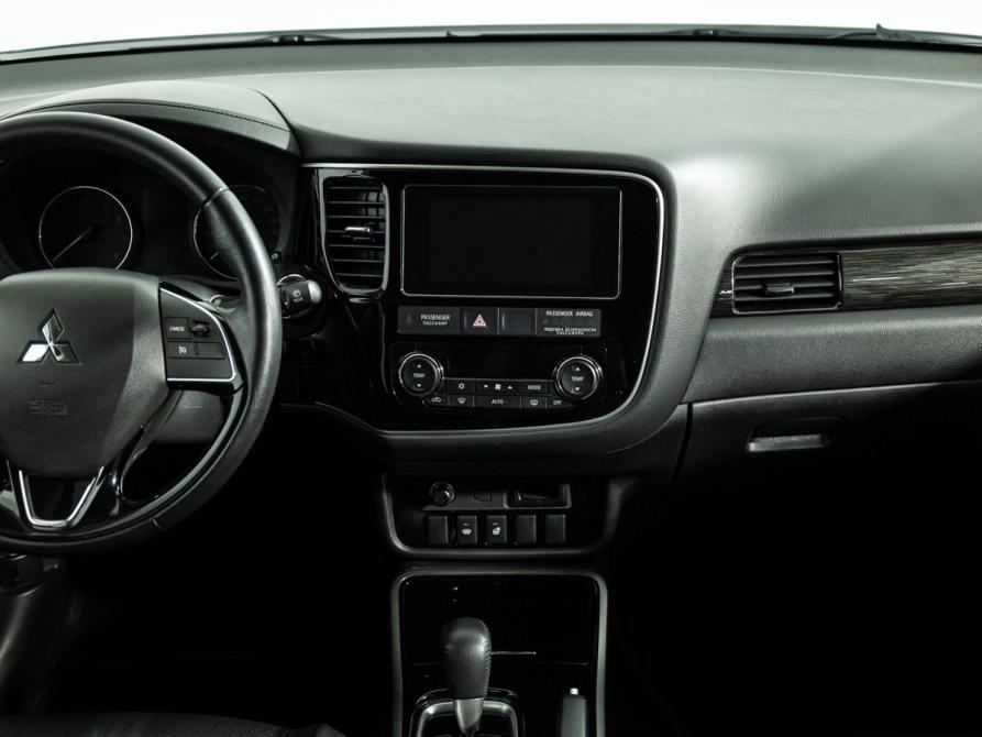 Mitsubishi Outlander III Рестайлинг 2 Санкт-Петербург  - изображение 14