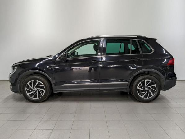 Volkswagen Tiguan II с пробегом 2018 года, цена 2 450 000 рублей, 110340 км, внедорожник, Автокод Объявления