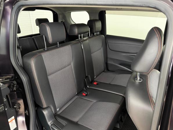 Toyota Sienta II с пробегом 2017 года, цена 1 550 000 рублей, 107000 км, минивэн, Автокод Объявления