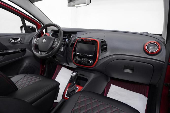 Renault Kaptur I с пробегом 2018 года, цена 1 099 000 рублей, 165000 км, внедорожник, Автокод Объявления