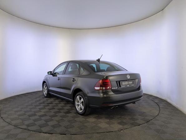 Volkswagen Polo V Рестайлинг с пробегом 2018 года, цена 1 250 000 рублей, 115012 км, седан, Автокод Объявления