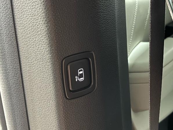 Kia Carnival IV с пробегом 2021 года, цена 4 097 000 рублей, 31620 км, минивэн, Автокод Объявления