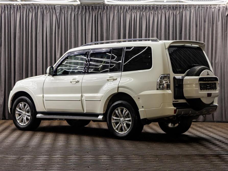 Mitsubishi Pajero IV Рестайлинг 1 Краснодар  - изображение 4