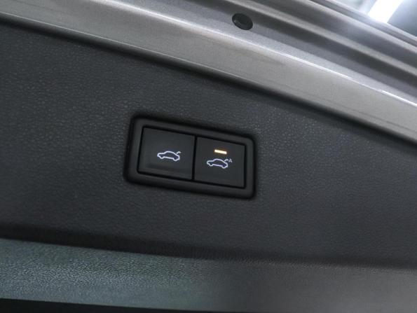 Volkswagen Tiguan II с пробегом 2020 года, цена 3 000 000 рублей, 25197 км, внедорожник, Автокод Объявления