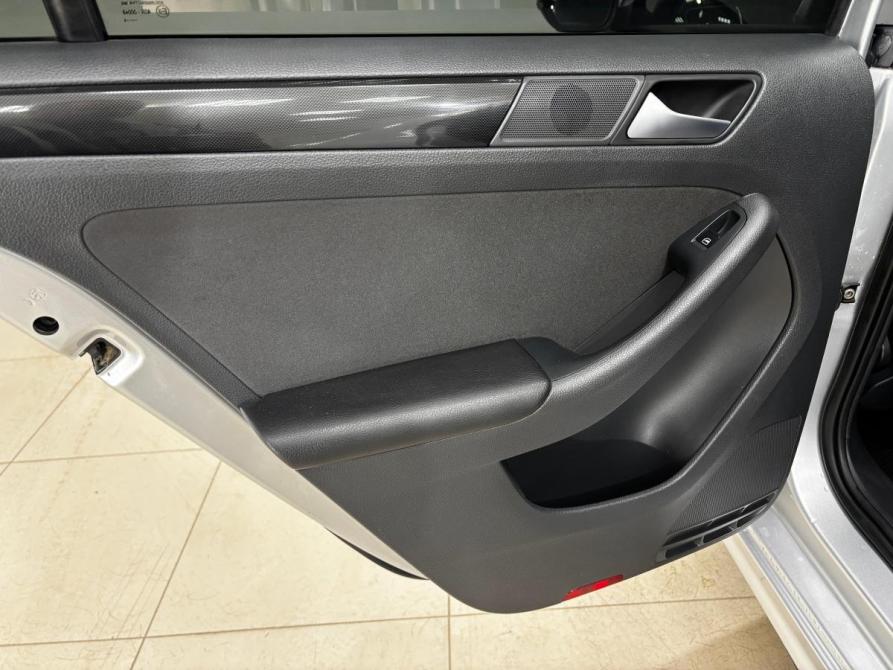 Volkswagen Jetta VI Альметьевск  - изображение 17