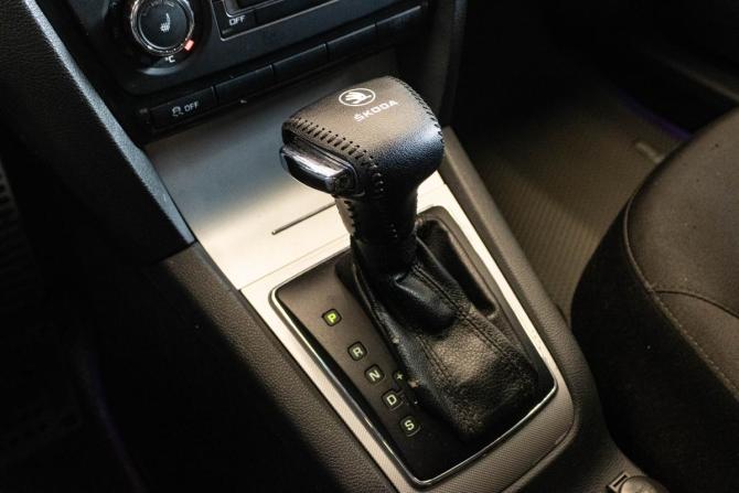 Skoda Octavia II (A5) Рестайлинг с пробегом 2011 года, цена 870 000 рублей, 178160 км, лифтбек, Автокод Объявления