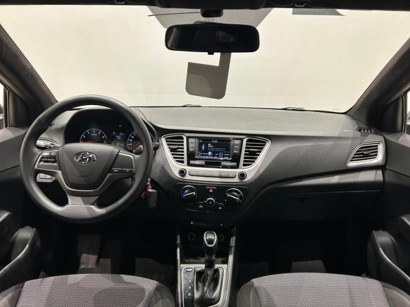 Hyundai Solaris II с пробегом 2019 года, цена 1 079 000 рублей, 198458 км, седан, Автокод Объявления