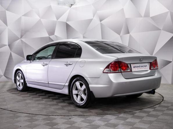 Honda Civic VIII с пробегом 2008 года, цена 705 000 рублей, 320160 км, седан, Автокод Объявления