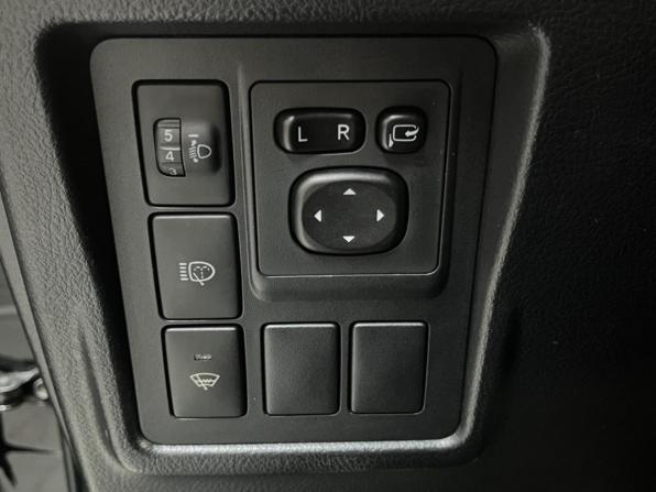 Toyota Land Cruiser Prado 150 Series Рестайлинг 1 с пробегом 2014 года, цена 2 825 000 рублей, 398023 км, внедорожник, Автокод Объявления