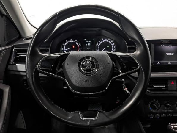 Skoda Rapid II с пробегом 2020 года, цена 1 490 000 рублей, 80698 км, лифтбек, Автокод Объявления