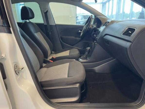 Volkswagen Polo V с пробегом 2014 года, цена 699 000 рублей, 266096 км, седан, Автокод Объявления