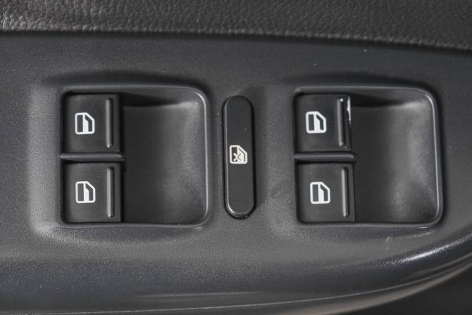 Skoda Octavia II (A5) Рестайлинг с пробегом 2011 года, цена 699 000 рублей, 301000 км, лифтбек, Автокод Объявления