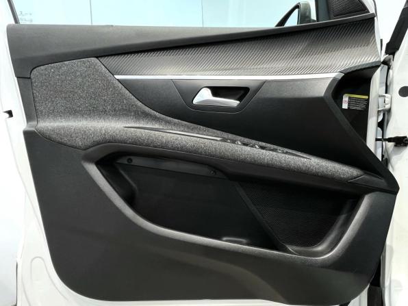 Peugeot 3008 II с пробегом 2019 года, цена 1 745 000 рублей, 122732 км, внедорожник, Автокод Объявления