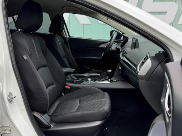 Mazda 3 III (BM) Рестайлинг с пробегом 2017 года, цена 1 229 000 рублей, 237702 км, седан, Автокод Объявления