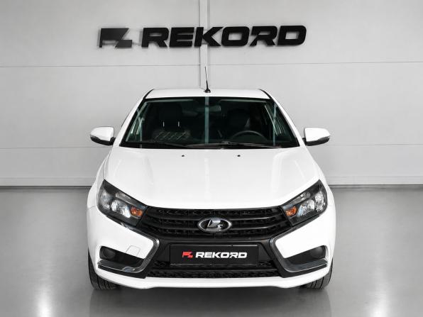 Lada (ВАЗ) Vesta I с пробегом 2021 года, цена 939 000 рублей, 87335 км, седан, Автокод Объявления