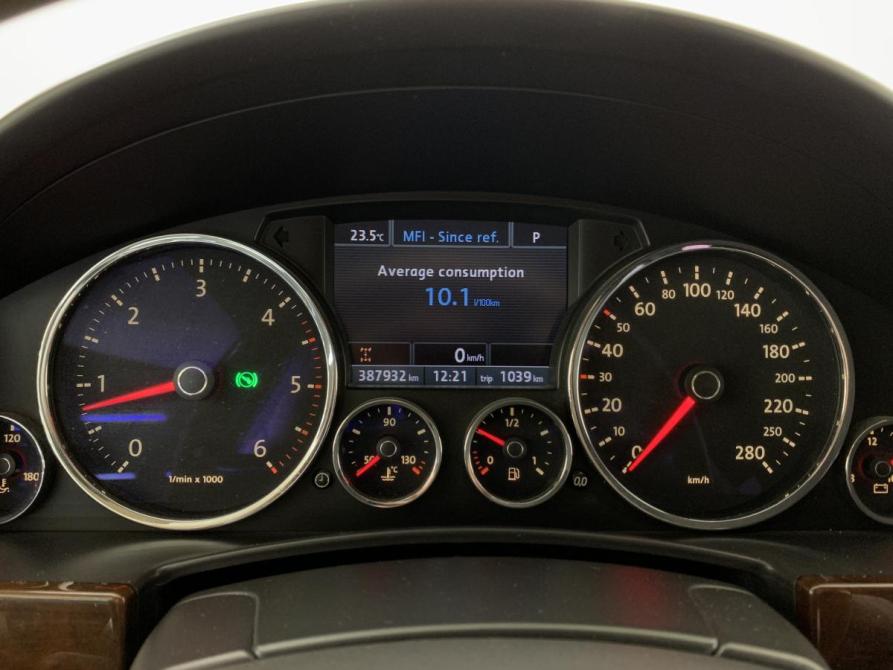 Volkswagen Touareg I Рестайлинг Москва  - изображение 14