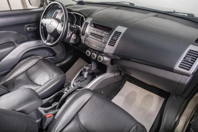 Mitsubishi Outlander II с пробегом 2007 года, цена 1 049 000 рублей, 233000 км, внедорожник, Автокод Объявления