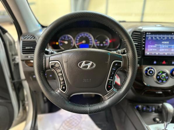 Hyundai Santa Fe II Рестайлинг с пробегом 2011 года, цена 1 270 000 рублей, 266679 км, внедорожник, Автокод Объявления
