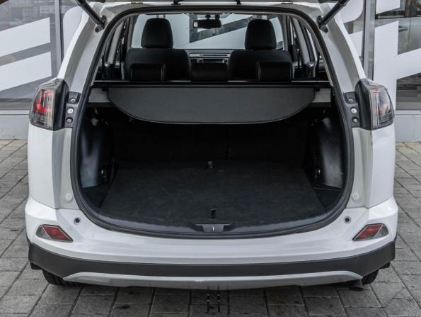 Toyota RAV4 IV (XA40) Рестайлинг с пробегом 2018 года, цена 2 398 000 рублей, 137908 км, внедорожник, Автокод Объявления