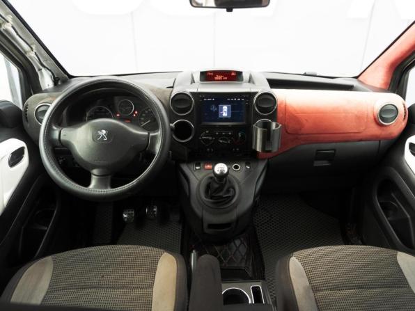 Peugeot Partner II Рестайлинг с пробегом 2012 года, цена 799 000 рублей, 198357 км, компактвэн, Автокод Объявления