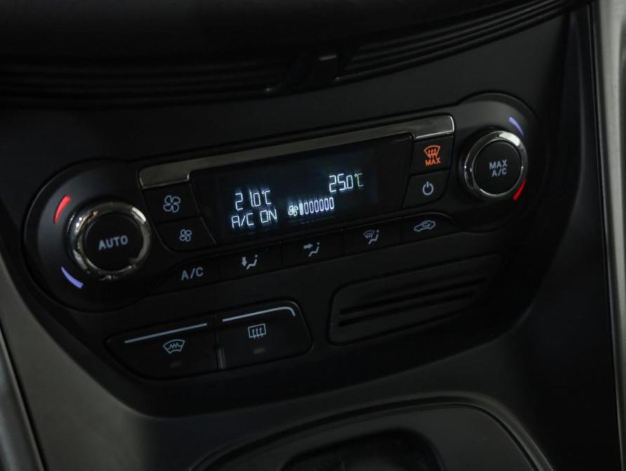 Ford Kuga II Санкт-Петербург  - изображение 14