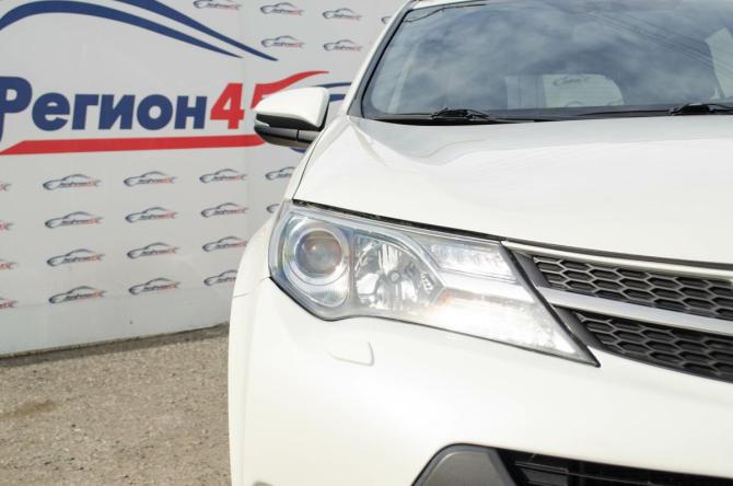 Toyota RAV4 IV (XA40) с пробегом 2015 года, цена 1 650 000 рублей, 300000 км, внедорожник, Автокод Объявления