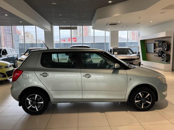 Skoda Fabia II Рестайлинг с пробегом 2012 года, цена 470 000 рублей, 184321 км, хэтчбек, Автокод Объявления