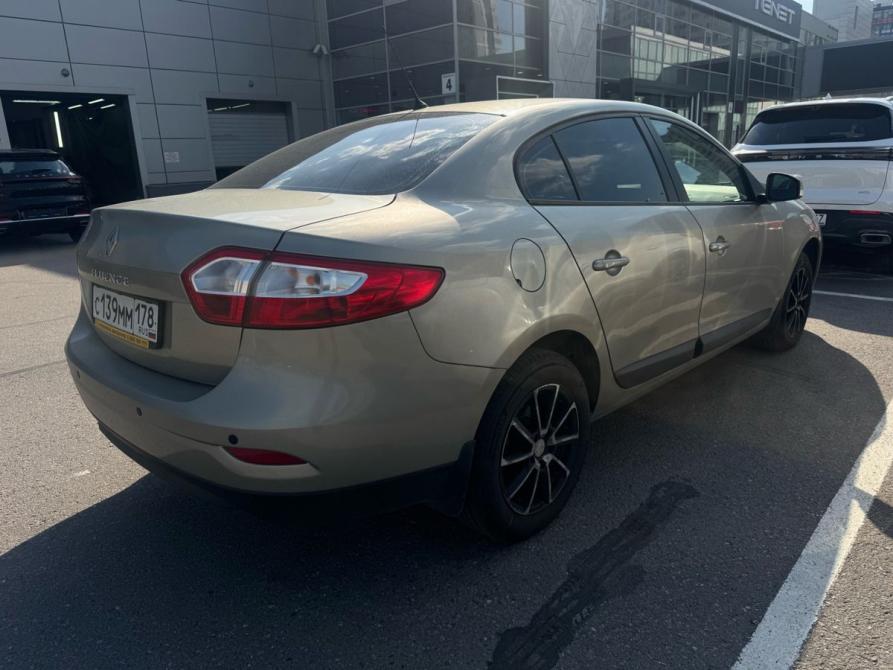 Renault Fluence I Рестайлинг Санкт-Петербург  - изображение 3