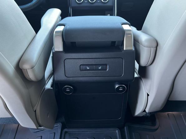 Land Rover Discovery V с пробегом 2017 года, цена 3 180 000 рублей, 137429 км, внедорожник, Автокод Объявления