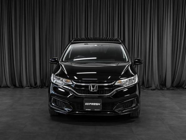 Honda Fit III Рестайлинг с пробегом 2018 года, цена 929 000 рублей, 144222 км, хэтчбек, Автокод Объявления