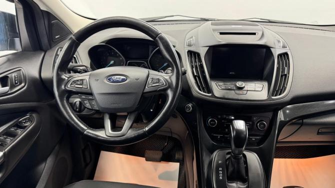 Ford Kuga II Рестайлинг с пробегом 2017 года, цена 1 200 000 рублей, 181021 км, внедорожник, Автокод Объявления
